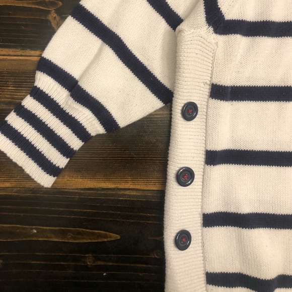 Cathy Daniel Rounded Neck Sweater SZ L Navy & White Striped -Cute Button Detail - Picture 3 of 4